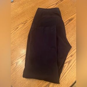 NWOT They don’t make these. Hard to find Old Navy cotton chinos full length.